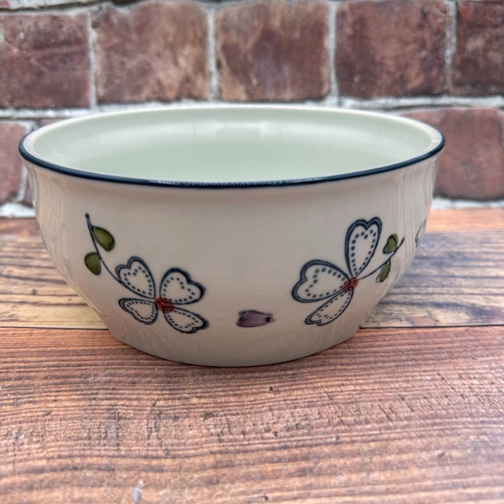 Yokohama Studio Vintage Ceramic Bowl Floral Hand Painted  Blue‎ White 7 in 1990s